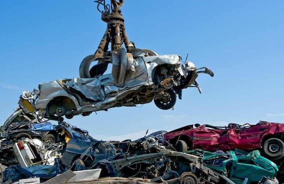 Scrappage Policy: ਨਹੀਂ ਚੱਲਣਗੀਆਂ ਪੁਰਾਣੀਆਂ ਕਾਰਾਂ, ਸਕ੍ਰੈਪੇਜ ਨੀਤੀ 1 ਅਪ੍ਰੈਲ 2022 ਤੋਂ ਲਾਗੂ, ਜਾਣੋ ਕੀ ਹੈ Scrappage Policy?