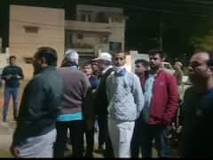 Lucknow Murder: लखनऊ में दिन दहाड़े बैंक कर्मचारी की घर में घुसकर हत्या, जांच में जुटी पुलिस