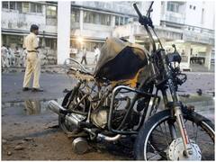 Ahmedabad Serial Blast: अहमदाबाद बम धमाकों के फैसले के बाद आाखिर क्यों चर्चा में है आजमगढ़?