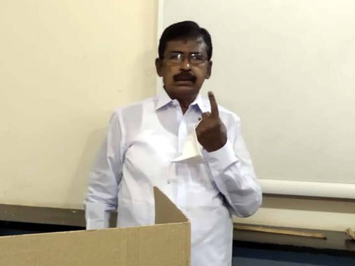 Local Body Election | Thanjavur local body polls intensify - SI turns off cell phone with Udayanithi Local Body Election |  உதயநிதி என்றவுடன் செல்போனை ஆஃப் செய்துவிட்டு நடையை கட்டிய எஸ்.ஐ