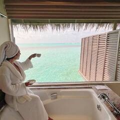 Neha Malik Photos: भोजपुरी एक्ट्रेस Neha Malik की बाथरोब तस्वीरें ने मचाया सोशल मीडिया पर तहलका, देखें उनका किलर लुक