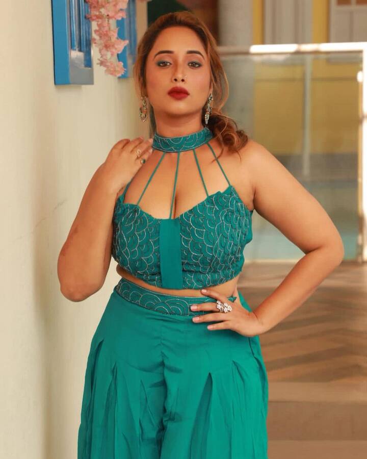 रानी चटर्जी फिटनेस फ्रिक हैं. ऐसे में वो रोज वर्कआउट करती हैं. आए दिन सोशल मीडिया पर रानी वर्कआउट की फोटो और वीडियो शेयर करती रहती हैं.