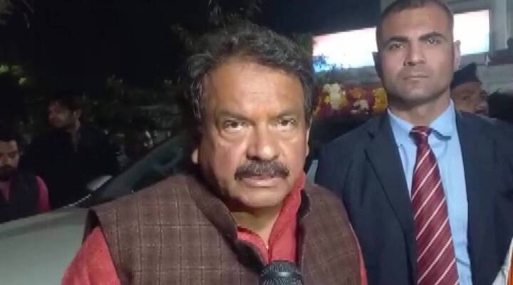 15 फरवरी को करहल के अत्तिकुल्लापुर गांव के पास बीजेपी कैंडिडेट एसपी बघेल के काफिले पर पथराव और लाठियों से हमला हुआ था.