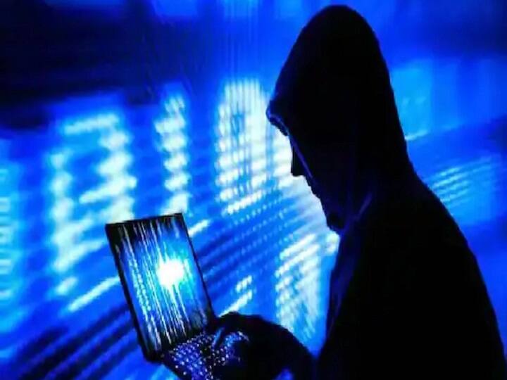 साइबर इंश्योरेंस (Cyber Insurance)-आजकल के इस डिजटालाइजेशन के जमाने में साइबर इंश्योरेंस करवाना बहुत जरूरी है. इस इंश्योरेंस को करवाने से आपको साइबर फ्रॉड होने की स्थिति में हुए वित्तिय नुकसान की भरपाई मिलती है. इसलिए इस इंश्योरेंस को करवाना बहुत जरूरी है. इसे ग्राहक की जरूरत के हिसाब से प्लान किया जाता है.