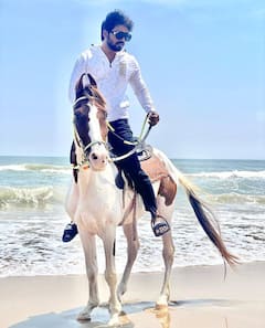 Guppedantha Manasu Mukesh Gowda: బీచ్ లో గుర్రంపై విన్యాసాలు చేస్తున్న గుప్పెడంతమనసు హీరో రిషి ( ముఖేష్ గౌడ)