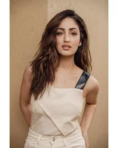 Yami Gautam Photos: यामी गौतम ने कराया ऐसा ग्लैमरस फोटोशूट, फोटोज देख फैंस बोले- दिल चुरा लिया आपने