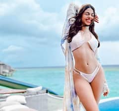 દરિયા કિનારે Alaya F નો હોટ અંદાજ જોવા મળ્યો, જુઓ તસવીરો