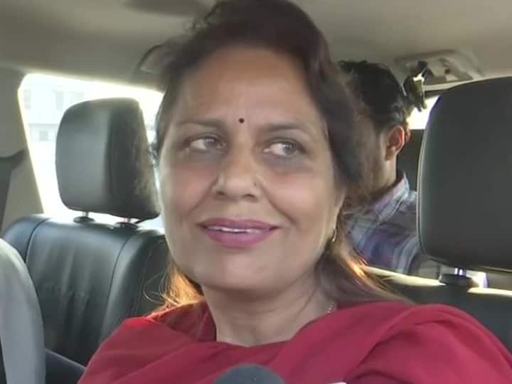 Punjab Election 2022: मुख्यमंत्री की पत्नी ने बताया क्यों Charanjit Singh Channi को कांग्रेस आलाकमान ने बनाया चेहरा, कही ये बड़ी बात