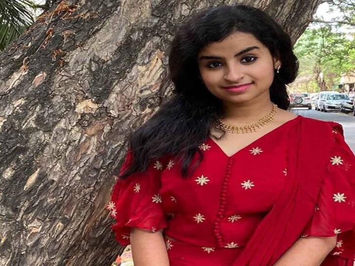 shivangi shared emotional status in instagram Sivangi Krishnakumar | பாத்ரூம் கதவை சாத்திக்கொண்டு அழுத சிவாங்கி ! யாரையும் நம்பாதீங்க என இன்ஸ்டாவில் உருக்கம் !