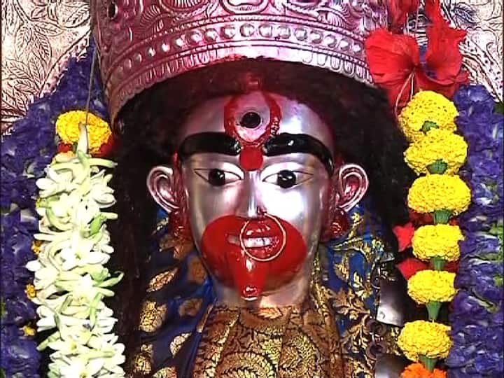 বীরভূম জেলার রামপুরহাট শহরের কাছেই মন্দির নগরী তারাপীঠ।  মা তারার মন্দির ও মন্দির-সংলগ্ন শ্মশানক্ষেত্রের জন্য বিখ্যাত এই সিদ্ধপীঠ ।