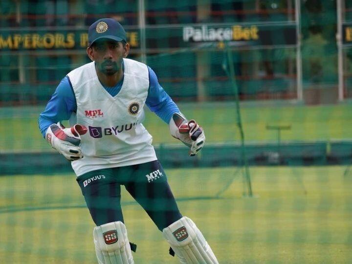 अजिंक्य रहाणेसोबतच वृद्धीमान साहालाही रणजीमध्ये खेळण्यास सांगितले आहे.