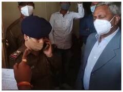 Chhindwara News: आपा खो बैठे कुलपति ने छात्र-छात्राओं से कहा मैं यहां झक मार रहा हूं, जानिए पूरा मामला