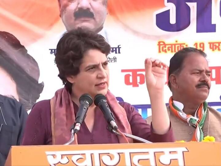Uttar Pradesh Election 2022 Raebareli rally Priyanka Gandhi hits out at BJP UP Election: Priyanka Gandhi बोलीं- महिलाओं को MLA बनने का मौका दे रहे हम, 1 फीसदी ब्याज पर देंगे रोजगार के लिए 5 लाख का लोन