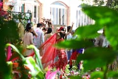 Farhan Shibani Wedding: ফারহান-শিবানীর বিয়ের প্রথম ছবি, বর-কনে সাজে কেমন লাগছে দুই তারকাকে?