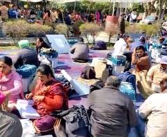 ਭਲਕੇ ਹੋਵੇਗੀ ਵੋਟਿੰਗ; ਇਨ੍ਹਾਂ ਜ਼ਿਲ੍ਹਿਆਂ 'ਚ ਤਿਆਰੀਆਂ ਜ਼ੋਰਾਂ 'ਤੇ, ਜਾਣੋ ਕਿੰਨੇ ਵਜੇ ਪੈਣਗੀਆਂ ਵੋਟਾਂ