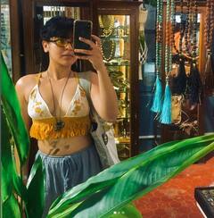 TMKOC : ભીડેની સંસ્કારી દીકરી 'સોનૂ'એ મિરર સેલ્ફી કરી શેર, બોલ્ડ તસવીરો જોઇને ચાહકો ચોંકી ઉઠ્યા