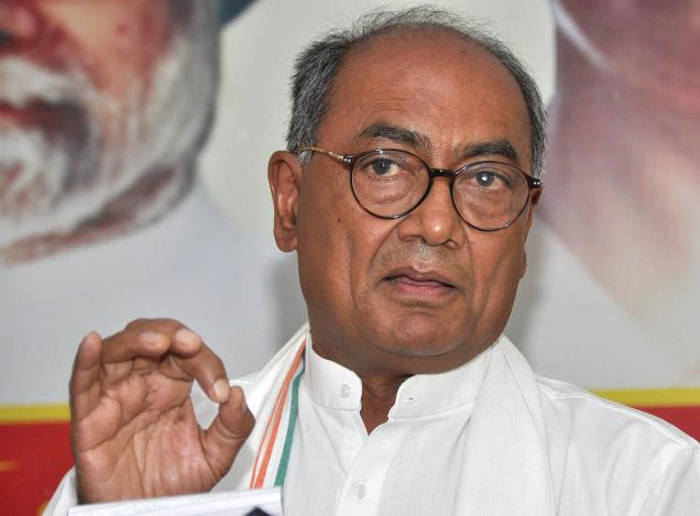 madhya pradesh congress digvijaya singh said jyotiraditya scindia is not problem any more MP Politics: 'क्या सिंधिया कांग्रेस के लिए एक चुनौती हैं?' दिग्विजय सिंह ने दिया ये जवाब