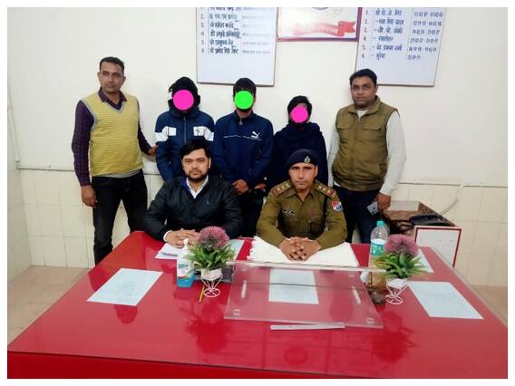 मोबाइल की आखिरी लोकेशन से आरपीएफ की टीम ने लुटेरों को किया गिरफ्तार, ट्रेनों में करते थे लूटपाट मोबाइल की आखिरी लोकेशन से आरपीएफ की टीम ने लुटेरों को किया गिरफ्तार, ट्रेनों में करते थे लूटपाट