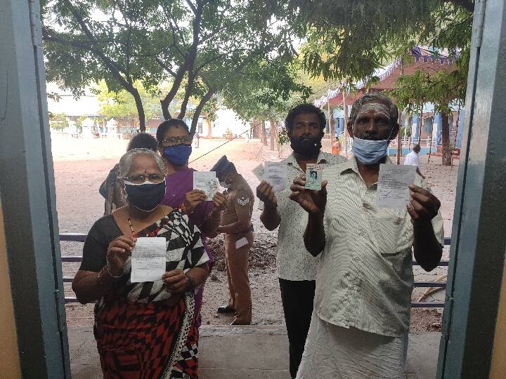 TN Local Body Election 2022: நகர்ப்புற உள்ளாட்சித் தேர்தல்.. சேலம் மாவட்டத்தில் 695 பதவிகளுக்கான தேர்தல் வாக்குப்பதிவு தொடங்கியது.