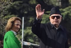 Farooq Abdullah Love Story: लंदन के हॉस्पिटल में नर्स पर दिल हार बैठे थे फारूक अब्दुल्ला, रोचक है लव स्टोरी