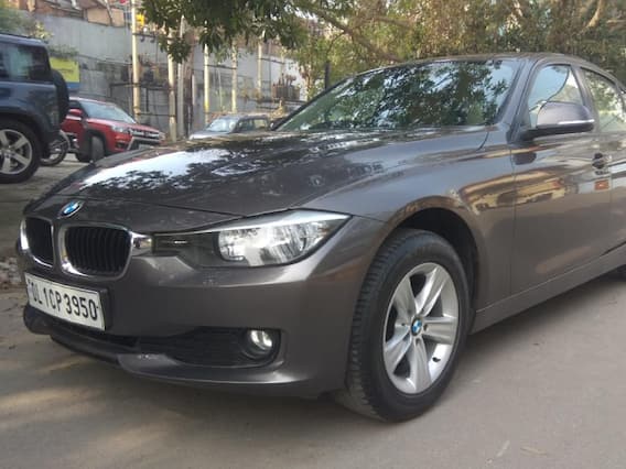 7.8 लाख रुपये में BMW कार खरीदने का मौका, 14 लाख में मिल रही है BMW 320D 7.8 लाख रुपये में BMW कार खरीदने का मौका, 14 लाख में मिल रही है BMW 320D