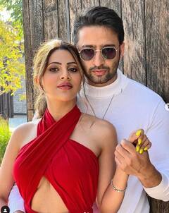 अब शाहीर शेख के साथ जलवा दिखाने को तैयार निक्की तंबोली, इन फोटोज़ में फ्लॉन्ट की अपनी पतली कमर