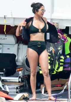 પ્રિયંકા ચોપડાની હોટ બિકિની લૂકે સોશિયલ મીડિયામાં લગાવી આગ, જુઓ તસવીરો