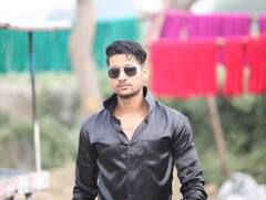 Akash Thosar : आकाश ठोसर म्हणतोय, 'अब कुछ बडा लफडा होगा!'; 'संभ्या'चे फोटो पोस्ट