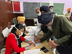 Punjab Election: ਬਿਕਰਮ ਮਜੀਠੀਆ ਤੇ ਸੁਖਬੀਰ ਬਾਦਲ ਵੀ ਵੋਟ ਪਾਉਣ ਪਹੁੰਚੇ, ਵੇਖੋ ਤਸਵੀਰਾਂ