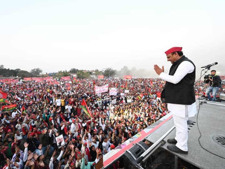 'गर्मी निकालने वालों की जनता भाप निकाल देगी', लखनऊ में अखिलेश यादव बोले- काका गए तो बाबा भी जाएंगे Uttar Pradesh Samajwadi Party Vijay Yatra Lucknow Akhilesh Yadav Slams Yogi Adityanath over Garmi Statement 'गर्मी निकालने वालों की जनता भाप निकाल देगी', लखनऊ में अखिलेश यादव बोले- काका गए तो बाबा भी जाएंगे