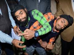 Punjab Election 2022: जन्म से आपस में जुड़े दो भाइयों ने अलग-अलग वोट डाला, आयोग ने इसलिए की खास व्यवस्था