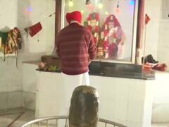 Punjab Polls: वोटिंग से पहले सीएम चन्नी ने गुरुद्वारे में टेका मत्था, शिव मंदिर में भी की पूजा-अर्चना, देखें तस्वीरें