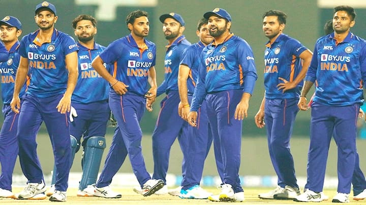 deepak chahar injured india vs west indies t20 series Kolkata શ્રીલંકા સામેની T20 સીરીઝ પહેલા ટીમ ઈન્ડિયાને લાગી શકે છે મોટો આંચકો, આ ખેલાડી ઈજાના કારણે બહાર થઈ શકે છે