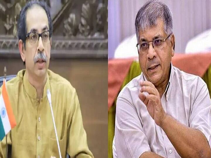 CM uddhav Thackeray should be speak out on allegations of political murder says prakash ambedkar Prakash Ambedkar : 'एवढं' सुरू असताना आता तरी मुख्यमंत्र्यांनी मौन सोडावे; प्रकाश आंबेडकरांचे आवाहन