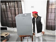 यूपी-पंजाब विधानसभा चुनाव : लोगों में ही नहीं, राजनीतिक हस्तियों में भी दिखा वोटिंग का उत्साह, इन नेताओं ने परिवार संग डाला वोट