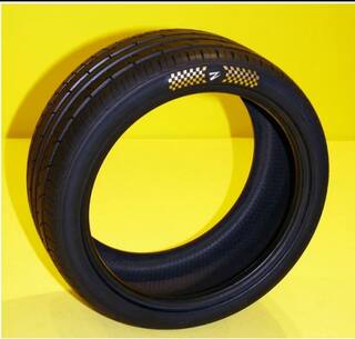 ਚਾਰ ਕਰੋੜ ਤੋਂ ਵੀ ਵੱਧ ਕੀਮਤ ਦੇ ਟਾਇਰ, ਇੰਨੇ 'ਚ ਤੁਸੀਂ ਖਰੀਦ ਸਕਦੇ ਹੋ Ferrari