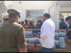 Azamgarh News: चुनाव में खपत के लिए बन रही थी अवैध शराब, भारी मात्रा में शराब के साथ 13 गिरफ्तार