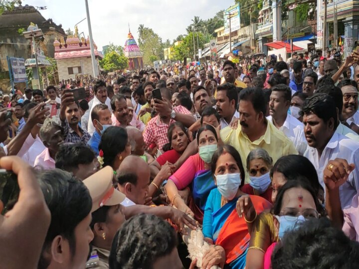 திருவெண்காடு திருத்தேரோட்ட விழா - துர்கா ஸ்டாலின் வடம்பிடித்து இழுத்து துவக்கி வைத்தார்