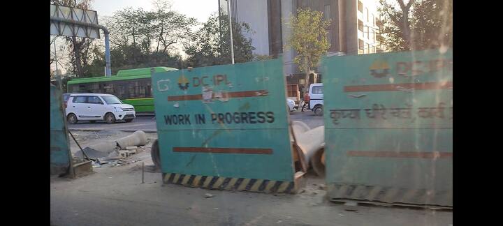 अधिकारियों की मानें तो 2019 में शुरू हुए निर्माण कार्य को 2020 में लॉकडउन के चलते रोकना पड़ा था, वहीं जब काम शुरू हुआ तो मजदूरों की कमी के चलते भी काम में तेजी नहीं आई, और निर्माण सामग्री मिलने में भी मुश्किलें देखने को मिली और कई बार माल सप्लाई करने वाले और विभाग के अधिकारी संक्रमित हो गए, इसके कारण भी निर्माण कार्य में काफी देरी हो गई.