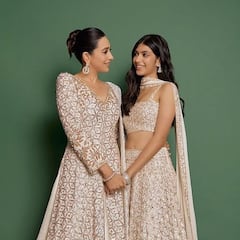 Shweta Tiwari से Karisma Kapoor तक, अपनी बेटियों के साथ ये सिंगल मदर्स शेयर करती हैं मज़बूत बॉन्ड, देखें तस्वीरें