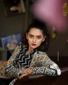 जणू परीच! श्रुती मराठेच्या नवीन लूकवर नेटकरी फिदा