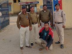 Chhattisgarh News: जशपुर पुलिस ने डिजिटल ठग को उड़ीसा से किया गिरफ्तार, महिला के खाते से उड़ाये थे 13 लाख से अधिक की रकम