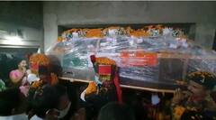 PHOTO : सांगलीच्या शिगावात फुलांचा सडा, रांगोळ्या अन् अश्रूचा बांध! देशाच्या वीर सुपुत्राला अंतिम विदाई