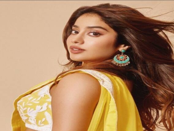 Janhvi Kapoor pics: மஞ்சள் புடவையில் அழகான போஸ்..! ஜான்வி கபூர் லேட்டஸ்ட் க்ளிக்ஸ்..! Janhvi Kapoor pics: மஞ்சள் புடவையில் அழகான போஸ்..! ஜான்வி கபூர் லேட்டஸ்ட் க்ளிக்ஸ்..!