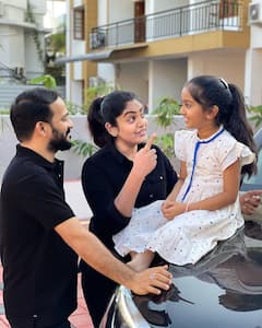 Karthika Deepam Premi Vishwanath Photos: వంటలక్క ( ప్రేమీ విశ్వనాథ్) రియల్ కూతురు ఎంత క్యూట్ గా ఉందో