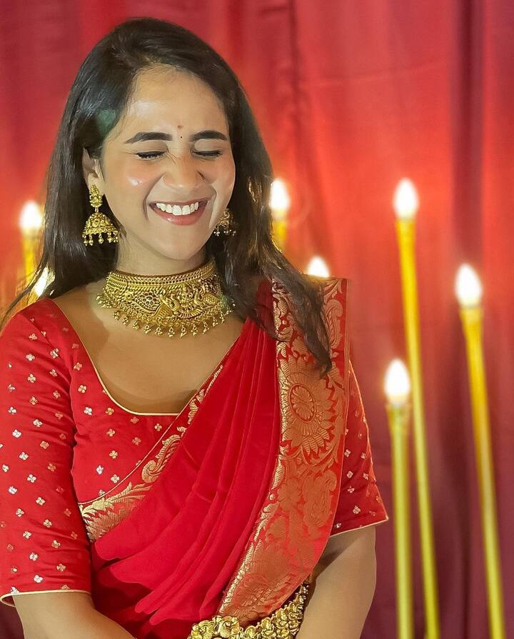 దీప్తి సునయన ఫోటోలు  -Image credit: Deepthi Sunaina/Instagram
