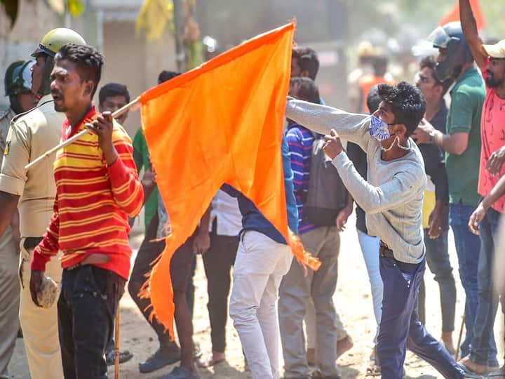 Karnataka: Shivamogga Tense, MLA Announces Rs 2 Lakh Compensation For Kin Of Dead Bajrang Dal Activist Karnataka: Shivamogga Tense, MLA Announces Rs 2 Lakh Compensation For Kin Of Dead Bajrang Dal Activist