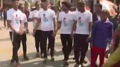 UP Elections 2022: Massive crowd gathered at Priyanka Gandhi's roadshow in Lucknow