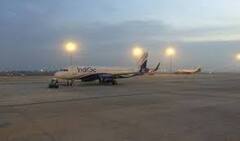 Airport Fog: কৃত্রিম আলো জ্বালিয়েও হল না সুরাহা, ঘন কুয়াশার কারণে কলকাতায় বন্ধ বিমান পরিষেবা। Bangla News