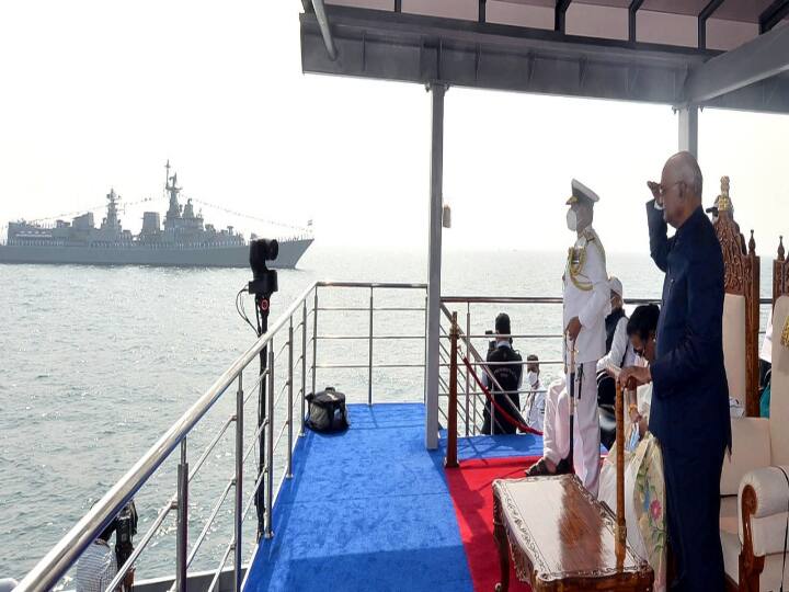President Ramnath Kovind Review Maritime Power president fleet review ANN राष्ट्रपति रामनाथ कोविंद ने देश की समुद्री ताकत की समीक्षा की, प्रेसिडेंशियल-यॉट पर भी हुए सवार, Photos